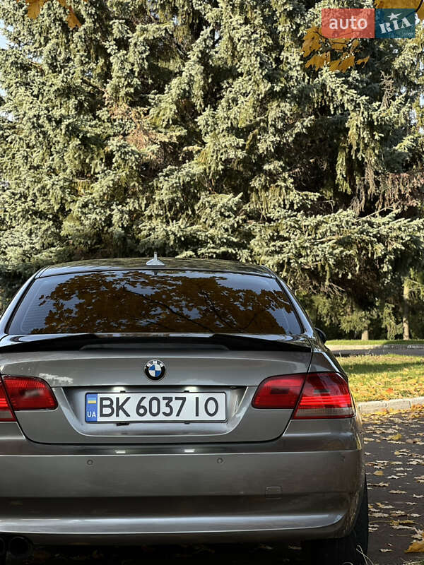 Купе BMW 3 Series 2008 в Ровно