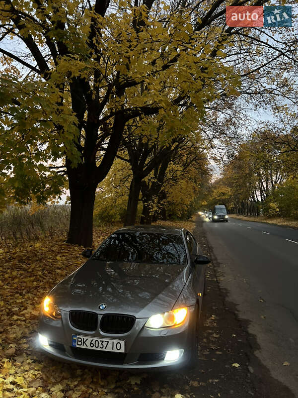 Купе BMW 3 Series 2008 в Ровно