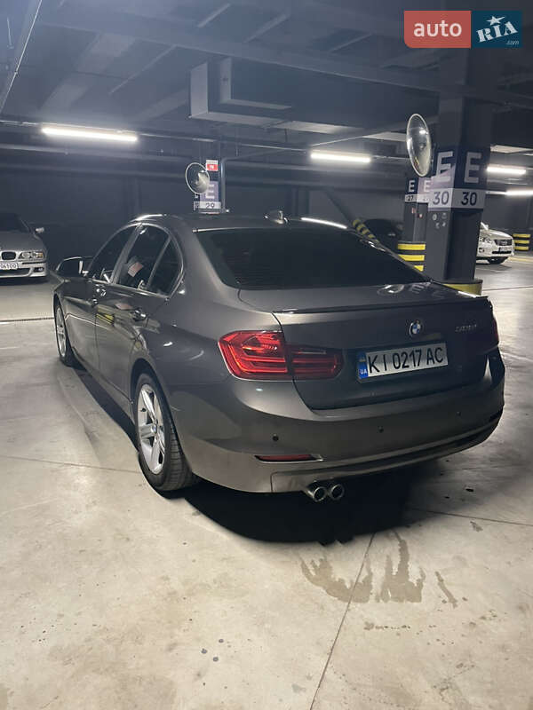 Седан BMW 3 Series 2013 в Киеве