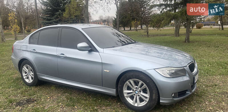 Седан BMW 3 Series 2011 в Чугуеве фото 32 Седан BMW 3 Series 2011 в Чугуеве