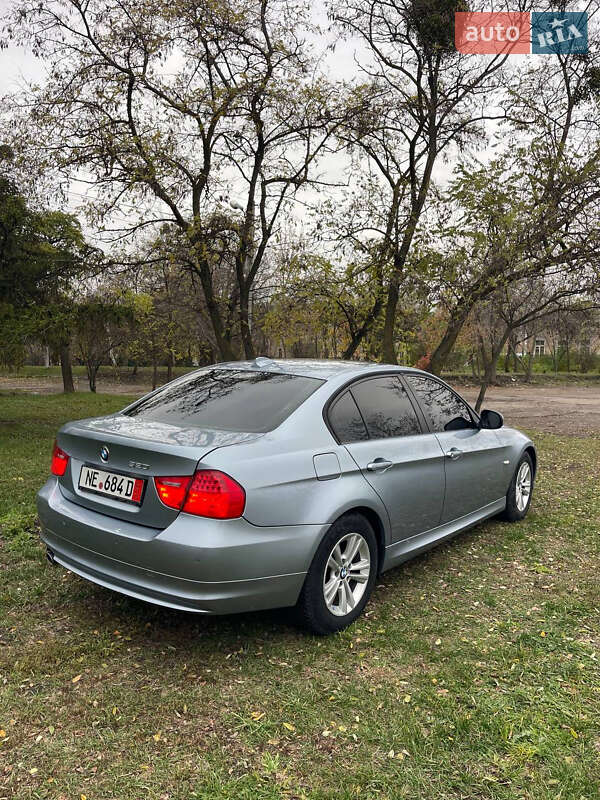 BMW 3 Series 2011 BMW 3 Series 2011