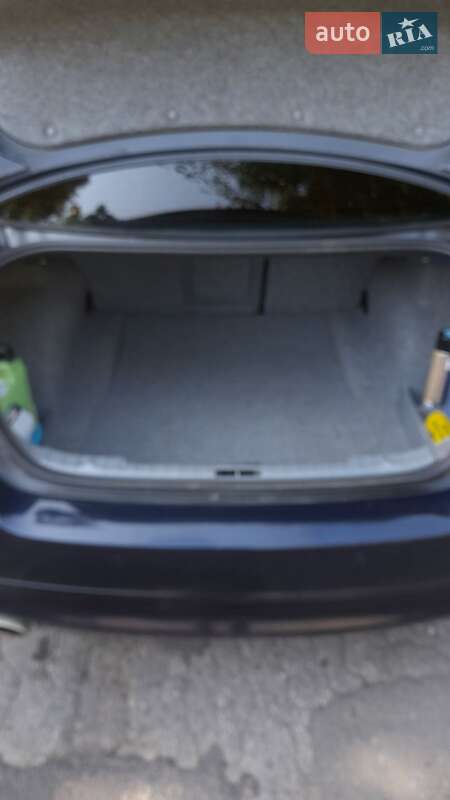 Седан BMW 3 Series 2007 в Києві