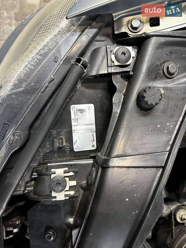 Седан BMW 3 Series 2006 в Умани