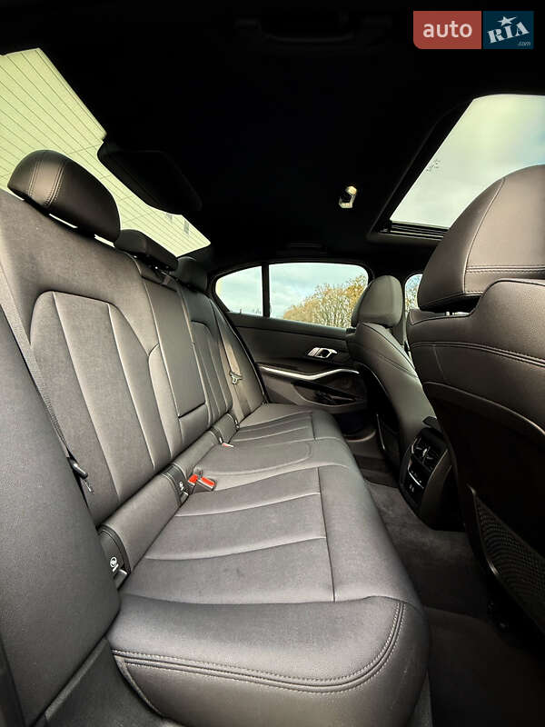 Седан BMW 3 Series 2021 в Луцьку