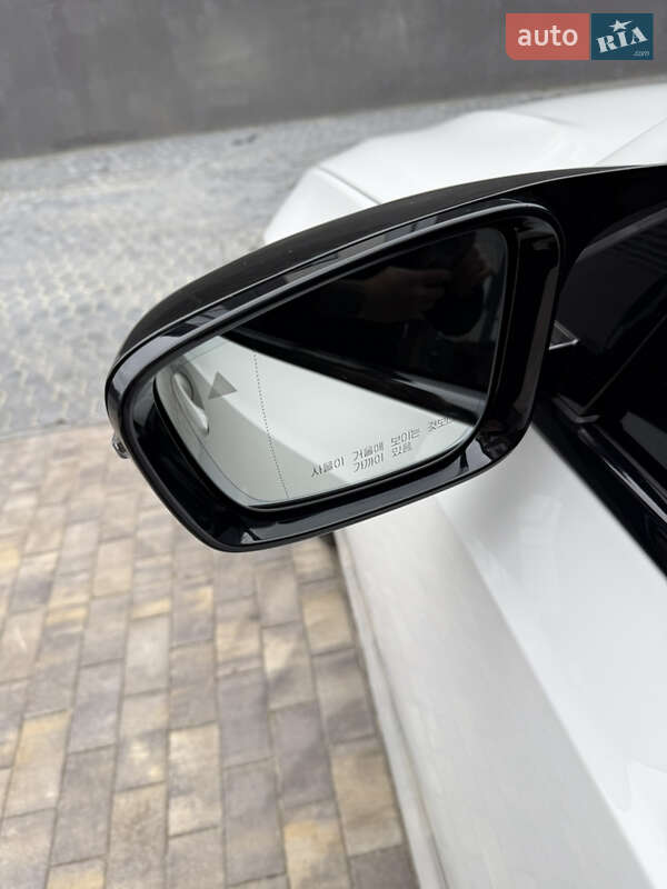 Седан BMW 3 Series 2020 в Одессе