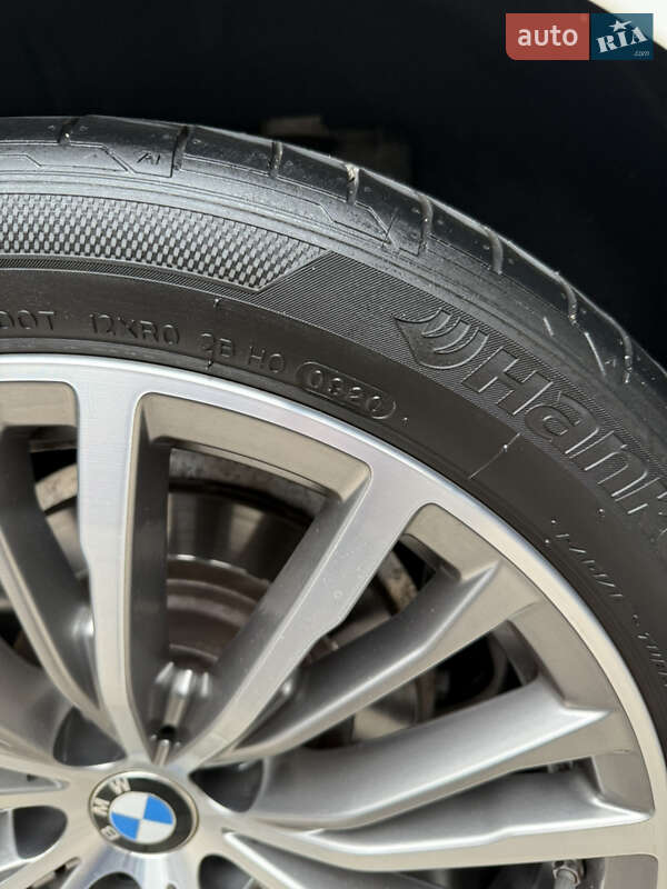 Седан BMW 3 Series 2020 в Одессе