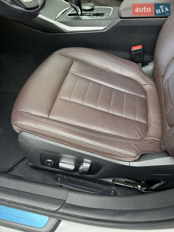 Седан BMW 3 Series 2020 в Одессе