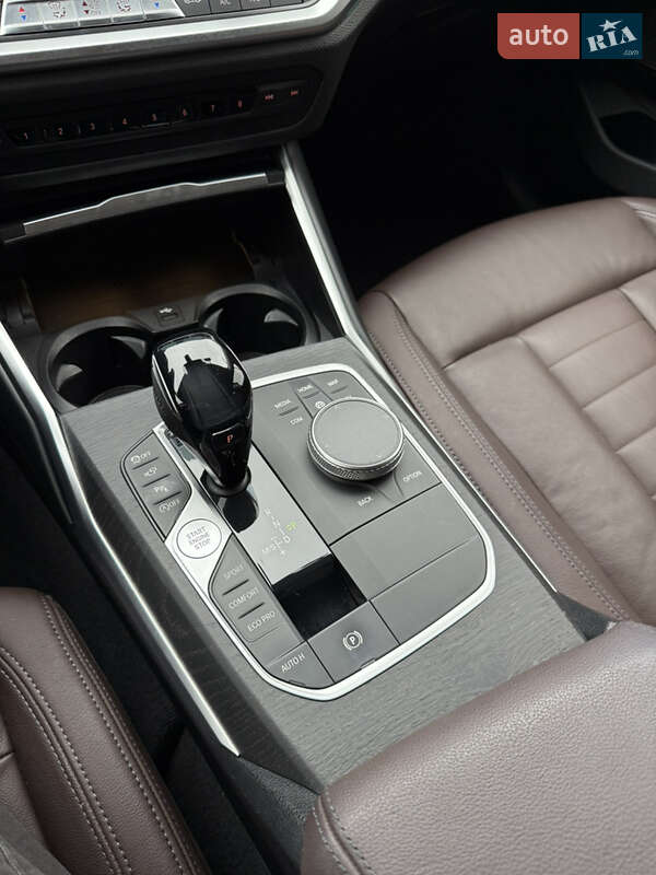 Седан BMW 3 Series 2020 в Одессе