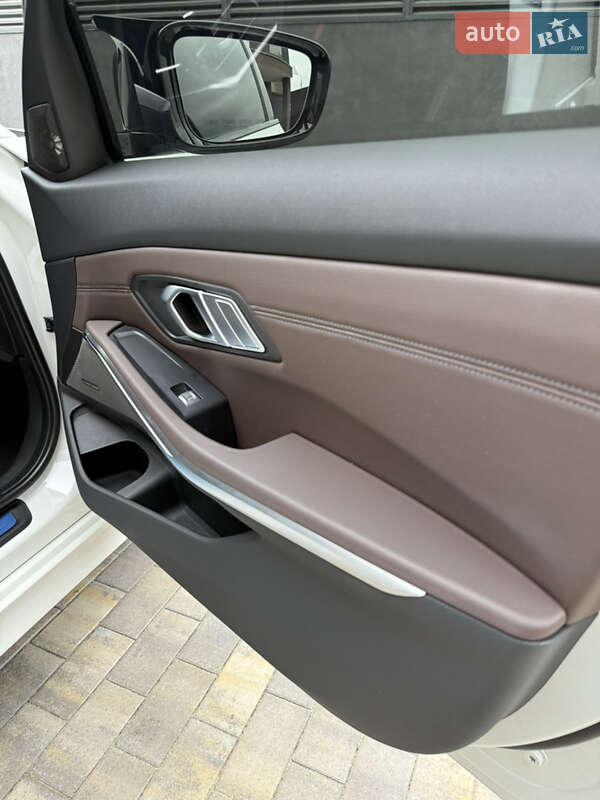 Седан BMW 3 Series 2020 в Одессе