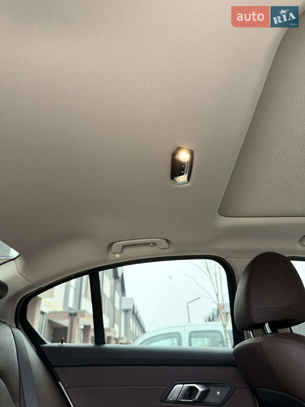 Седан BMW 3 Series 2020 в Одессе