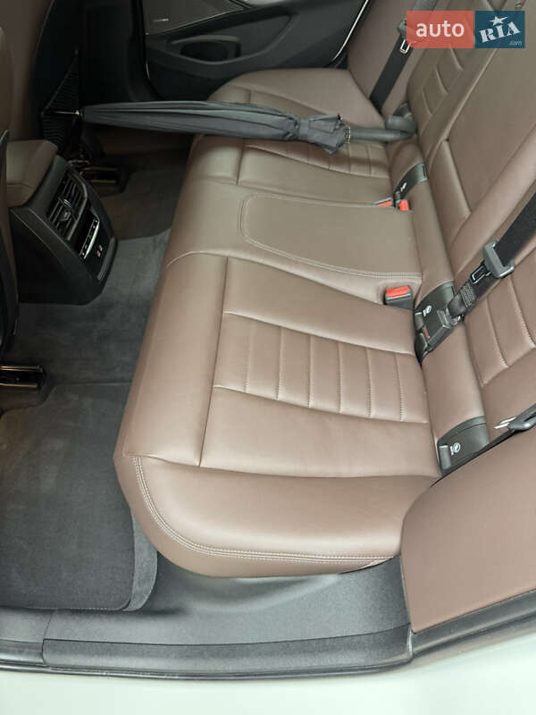 Седан BMW 3 Series 2020 в Одессе