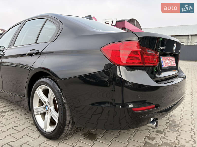 Седан BMW 3 Series 2014 в Львові