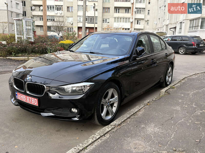 Седан BMW 3 Series 2014 в Львові