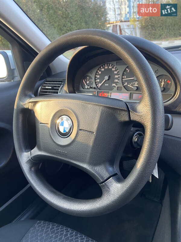 Купе BMW 3 Series 2002 в Львове фото 23 Купе BMW 3 Series 2002 в Львове