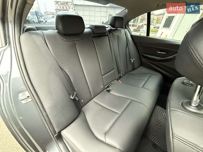 Седан BMW 3 Series 2015 в Киеве фото 16 Седан BMW 3 Series 2015 в Киеве