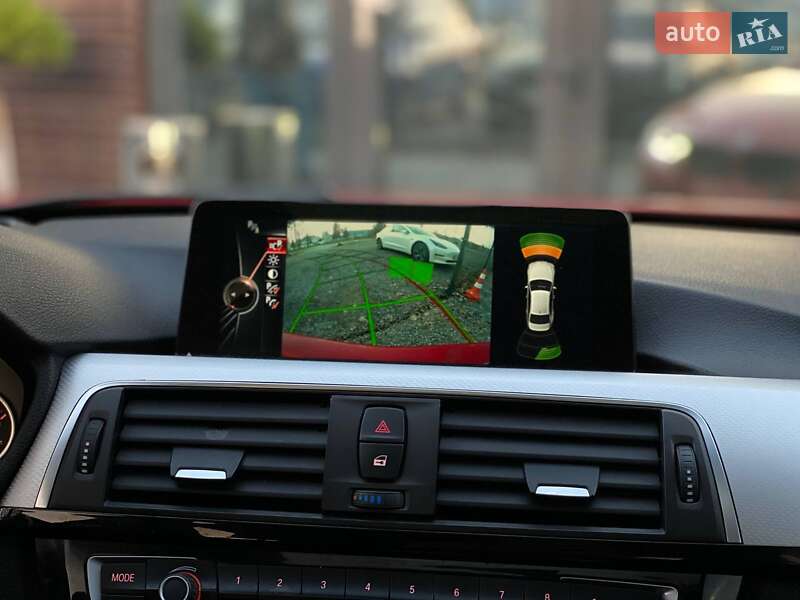 Седан BMW 3 Series 2016 в Львове