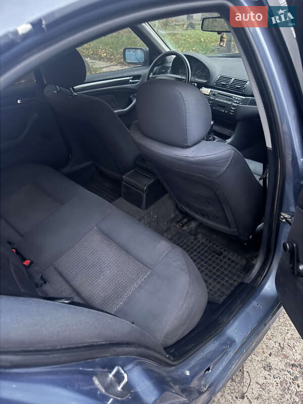 Седан BMW 3 Series 2002 в Василькове