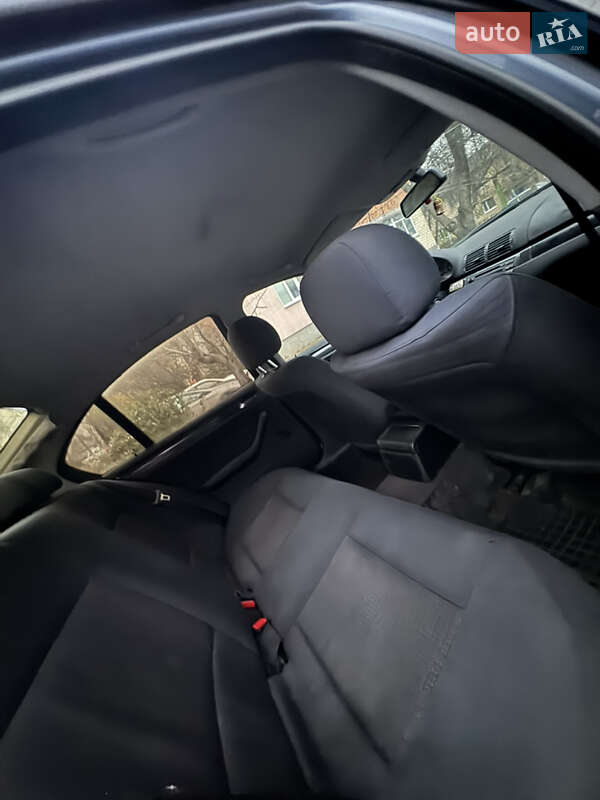 Седан BMW 3 Series 2002 в Василькове