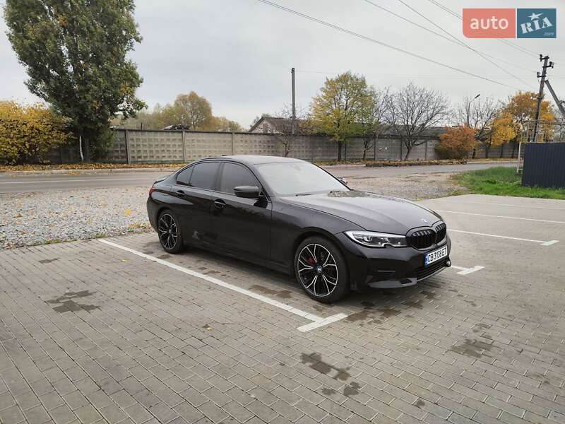 Седан BMW 3 Series 2019 в Киеве