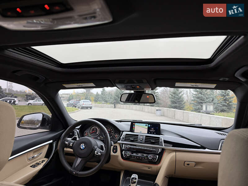 Седан BMW 3 Series 2018 в Киеве