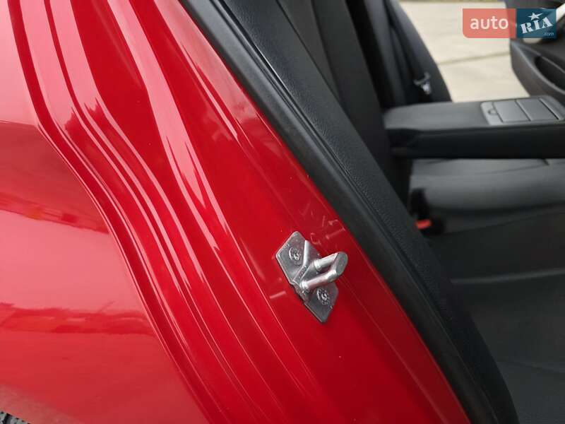 Седан BMW 3 Series 2014 в Хмельницькому