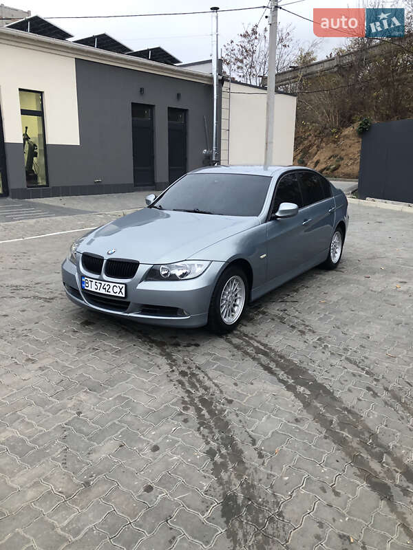 Седан BMW 3 Series 2005 в Николаеве фото 14 Седан BMW 3 Series 2005 в Николаеве
