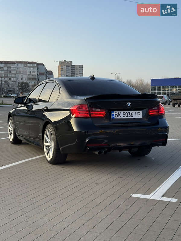 Седан BMW 3 Series 2012 в Конотопе