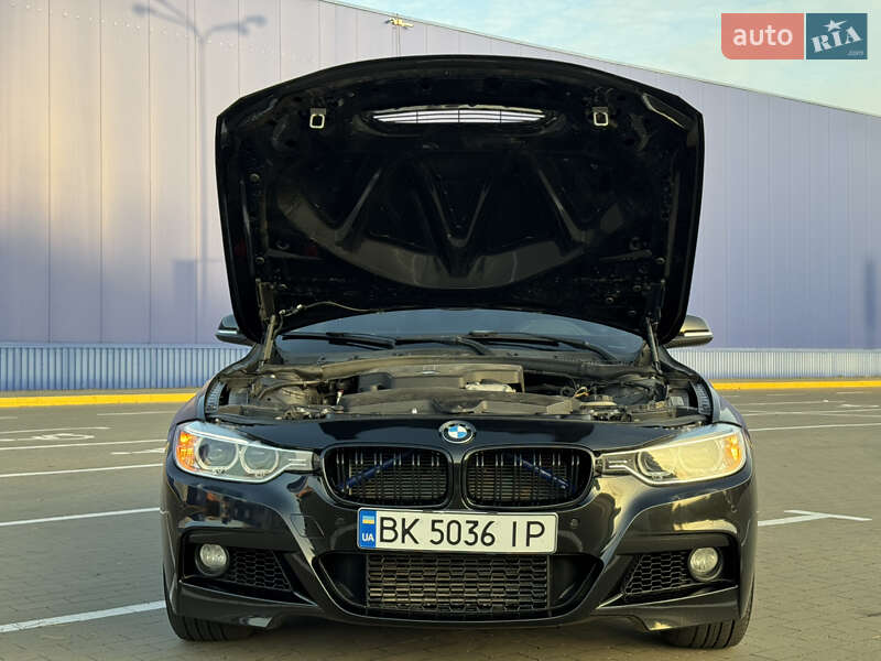 Седан BMW 3 Series 2012 в Конотопе