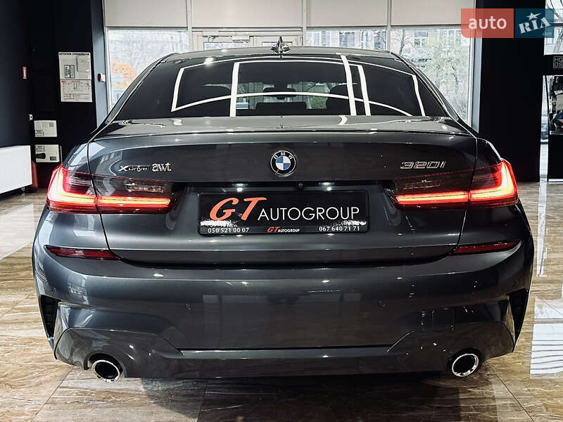 Седан BMW 3 Series 2019 в Киеве