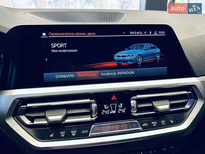 Седан BMW 3 Series 2019 в Киеве