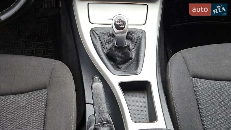 Универсал BMW 3 Series 2012 в Киеве фото 28 Универсал BMW 3 Series 2012 в Киеве