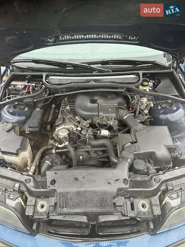 Седан BMW 3 Series 2001 в Львове