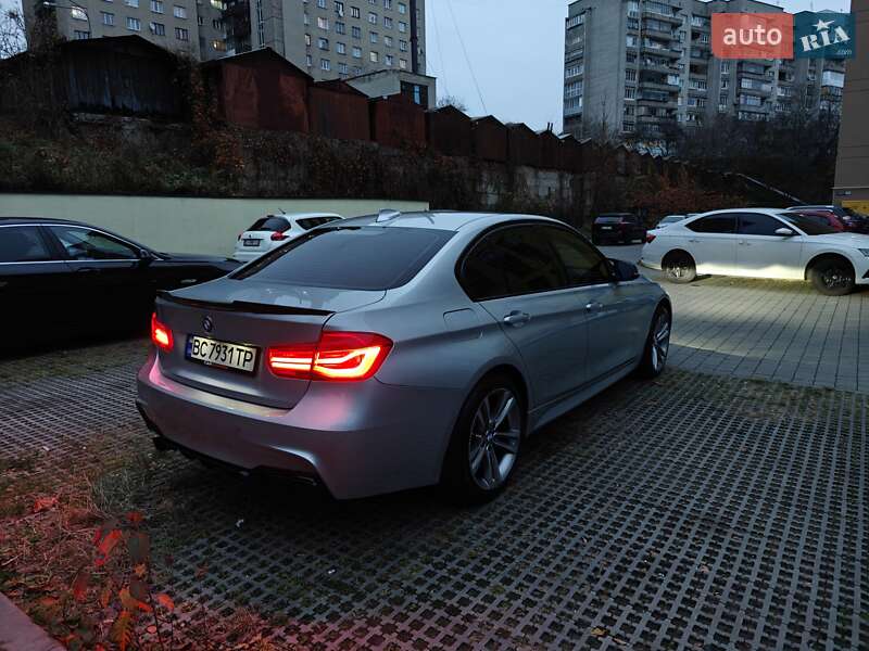 Седан BMW 3 Series 2016 в Львове