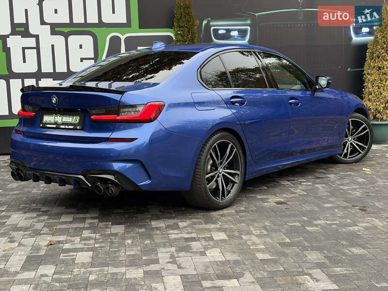 Седан BMW 3 Series 2018 в Киеве