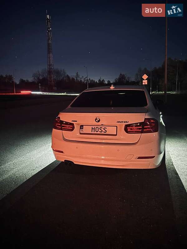Седан BMW 3 Series 2014 в Львове