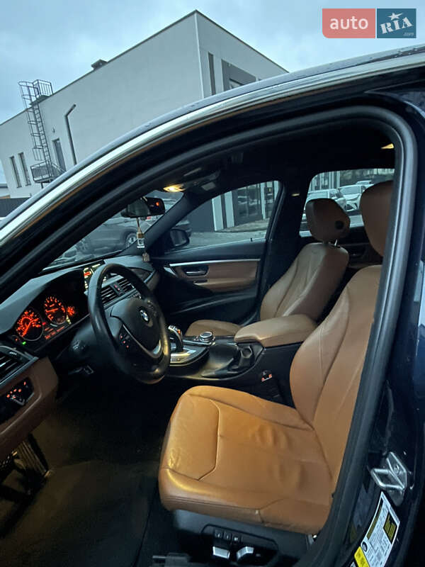 Седан BMW 3 Series 2015 в Виннице