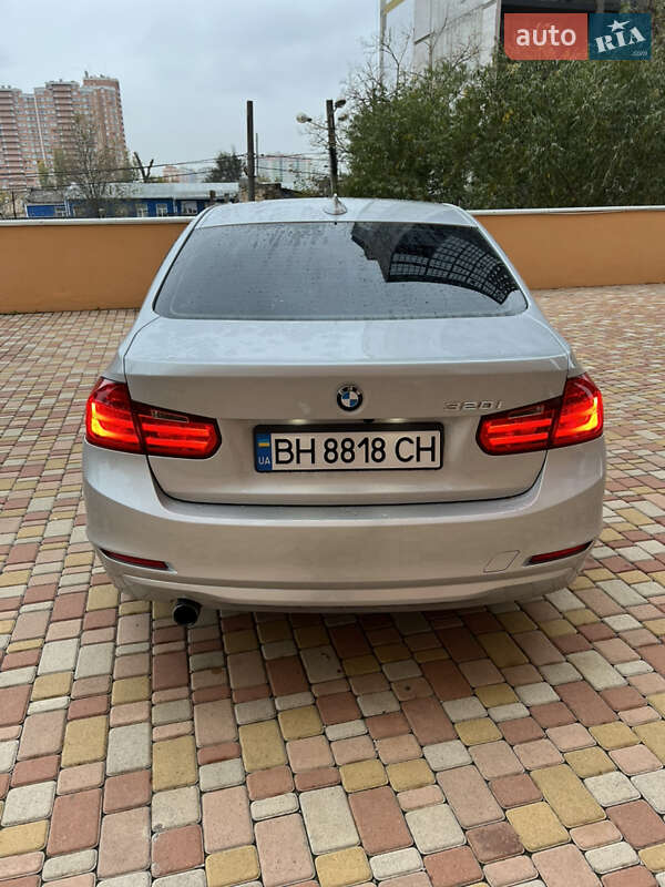 Седан BMW 3 Series 2014 в Одессе