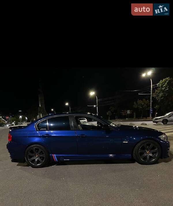 Седан BMW 3 Series 2005 в Одессе