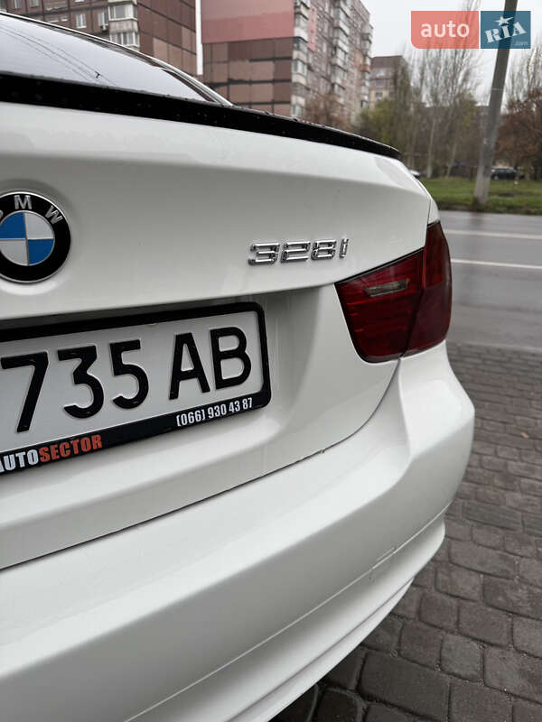 Седан BMW 3 Series 2011 в Днепре фото 13 Седан BMW 3 Series 2011 в Днепре