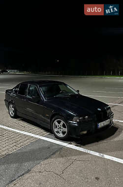 Седан BMW 3 Series 1997 в Чернівцях