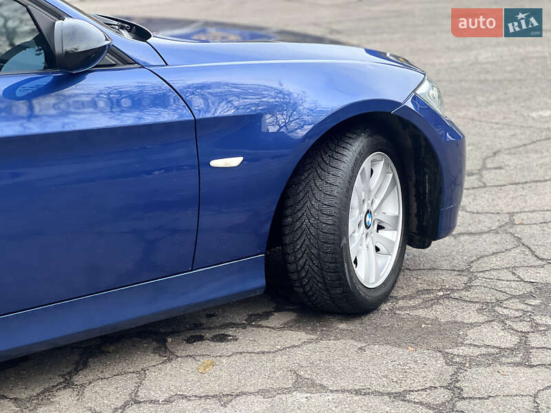 Седан BMW 3 Series 2008 в Миколаєві