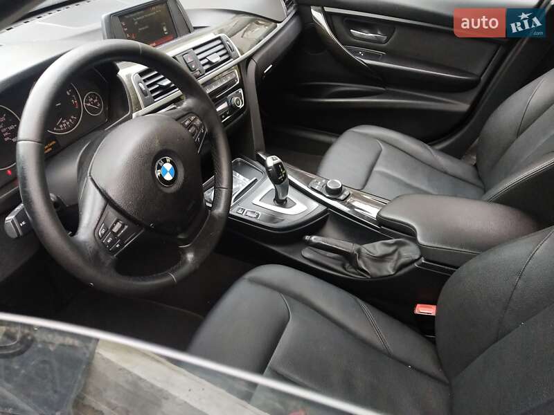 Седан BMW 3 Series 2018 в Одессе