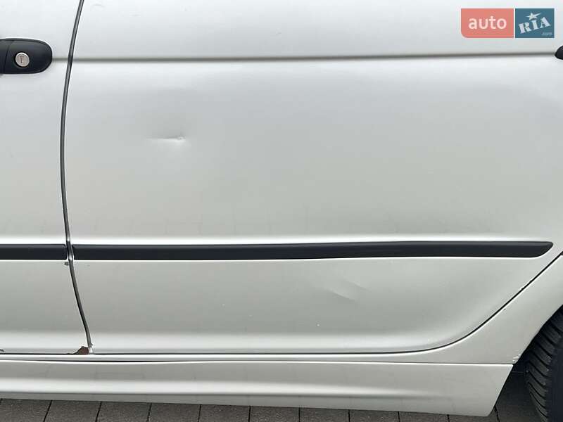 Седан BMW 3 Series 2001 в Виннице