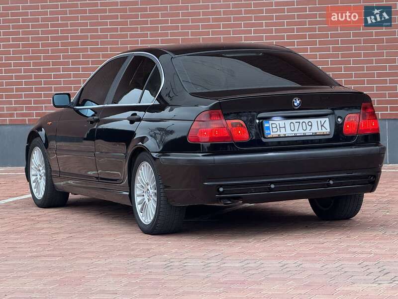 Седан BMW 3 Series 2002 в Одессе