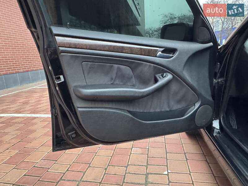 Седан BMW 3 Series 2002 в Одессе