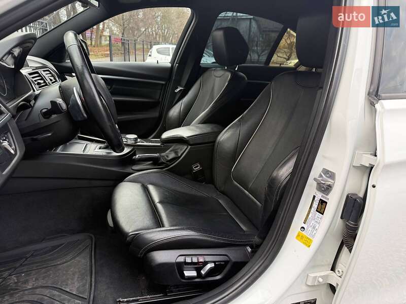 Седан BMW 3 Series 2016 в Хмельницькому