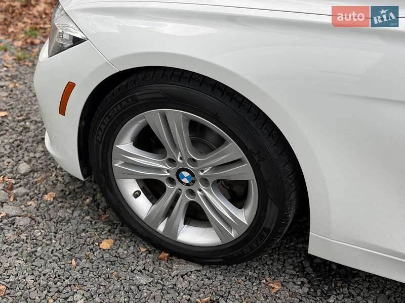 Седан BMW 3 Series 2016 в Хмельницькому