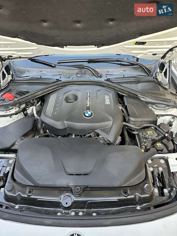 Седан BMW 3 Series 2017 в Гостомеле