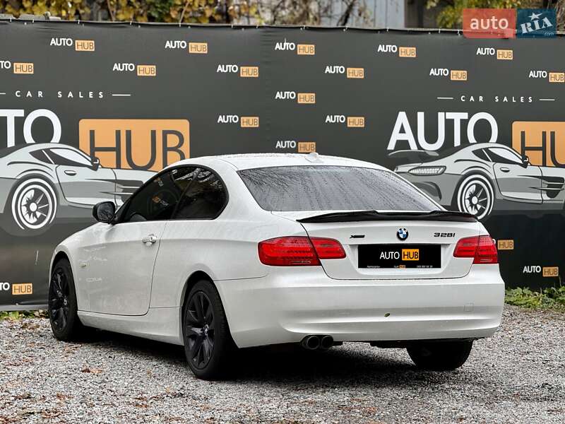 Купе BMW 3 Series 2011 в Харкові
