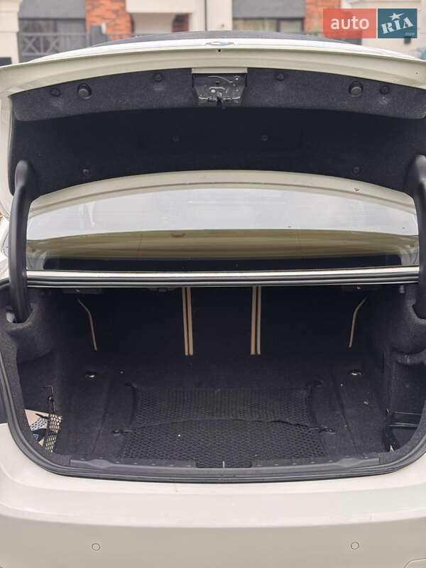 Седан BMW 3 Series 2015 в Белой Церкви фото 14 Седан BMW 3 Series 2015 в Белой Церкви